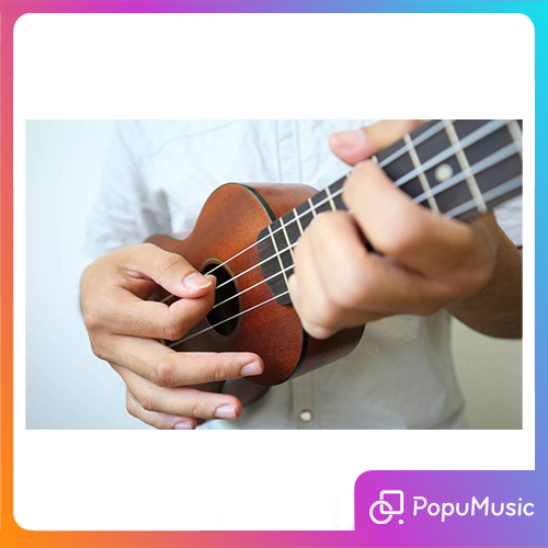 Strumming Ukulele: Những Mẫu Strumming Cơ Bản và Nâng Cao Cho Người Mới Bắt Đầu